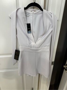 bebe White Sleeveless Mini short dress with Belted Waist